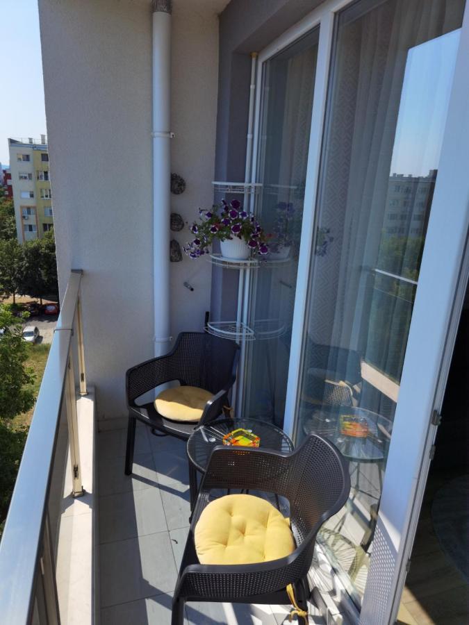 Airluxapartament Apartman Burgasz Kültér fotó